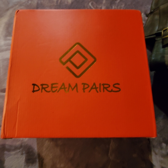 Boots - Picture 3 of 10